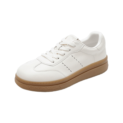 哈森舒适时尚系带小白鞋女活力百搭通勤休闲鞋2026新款HWCS260118