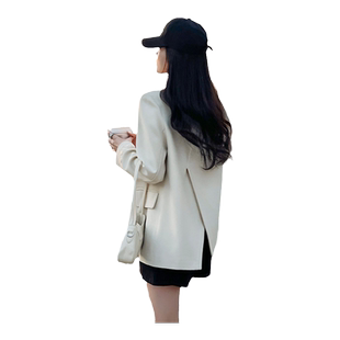 米白色西装外套女小个子2026早春新款韩版休闲宽松开叉气质小西服