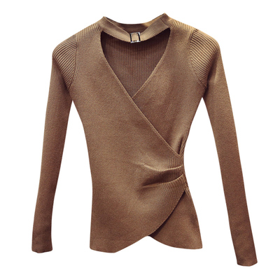 交叉V领挂脖镂空打底套头针织衫