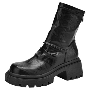 达芙妮黑色短靴子女2026春季新款厚底瘦瘦靴粗跟马丁靴春款骑士靴