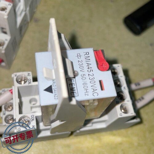 议 价瑞士佳le继电器型号RMIA45共6套含座其中AC工业自动可 维修