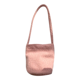 自留款秋冬氛围感黄果树学生手提单肩包韩国芥末黄毛绒软糯水桶包