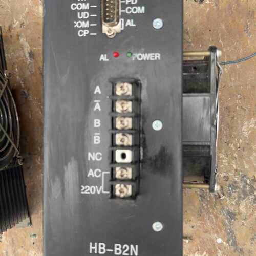 溢价-无锡桐伟HB-B2N步进驱动器，220V电源，接口齐全，带风
