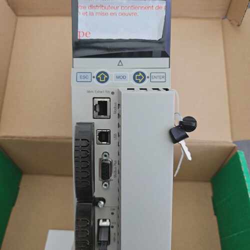 SCHNEIDER 140CPU67260 140CPU67260R NEU