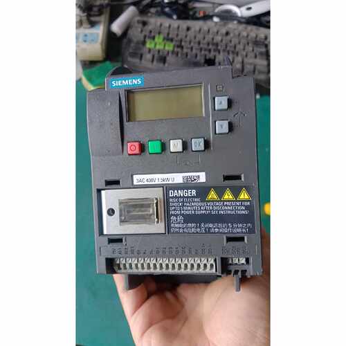 议价4536#，1.5KW380V，西门子V20变频器，型号6S