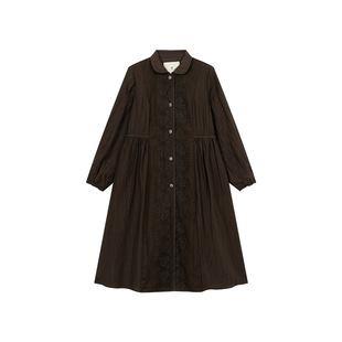 一城画一新款小翻领设计撞料蕾丝绣花长袖文艺长款外套女