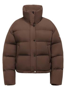 波司登新款时尚休闲羽绒服