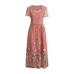 马天奴女装夏季新款多色方领刺绣蕾丝短袖连衣裙收腰长裙典雅礼裙