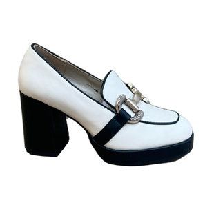 里外全皮真皮高跟大码单鞋女新款米色复古粗跟搭扣超高跟头层女鞋