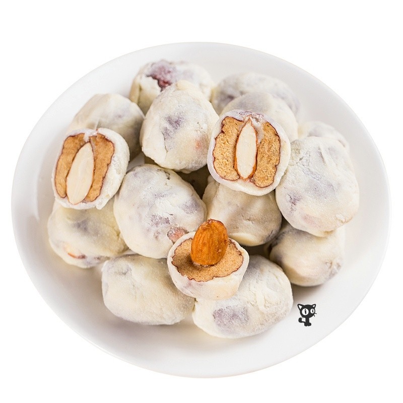 网红奶枣夹巴旦木杏仁无核