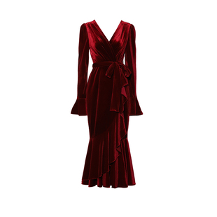 DPLAY2025秋季新款法式红色连衣裙丝绒鱼尾裙长裙厅里厅气连衣裙