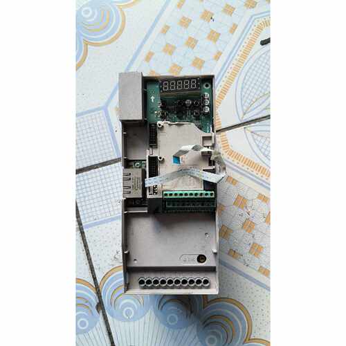 询伟创变频器AC300T35R5G7R5PB三相38
