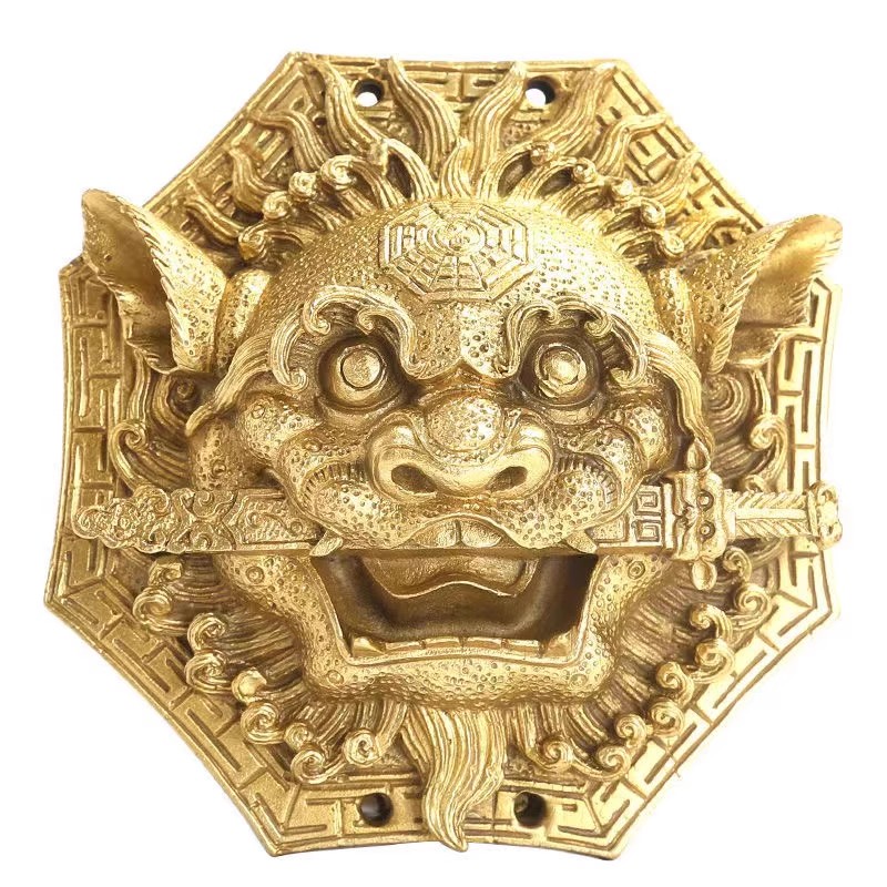狮咬剑门对门破解入户门对着电梯口化解瑞兽狮子吞剑铜牌纯铜挂件