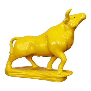 黄色陶瓷牛摆件十二生肖黄牛吉祥物客厅卫生间正北缺角补角工艺品