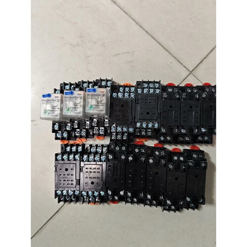 【请询价】全新继电器出型号DRM270024LT带底座3套