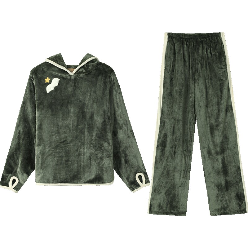 秋鹿女可爱法兰绒居家服