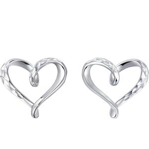 周生生Love Decode心影镂空爱心耳环Pt950铂金耳钉91882E