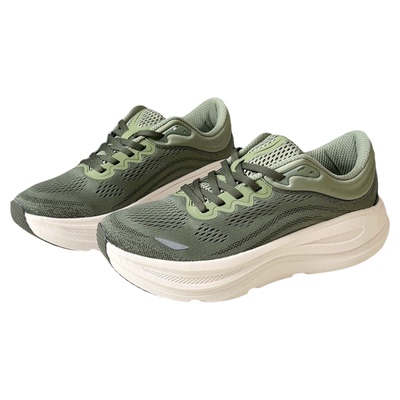 透气缓震防滑飞织运动鞋跑步鞋