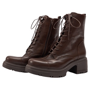莎莎苏高显瘦出片百搭牛皮马丁靴