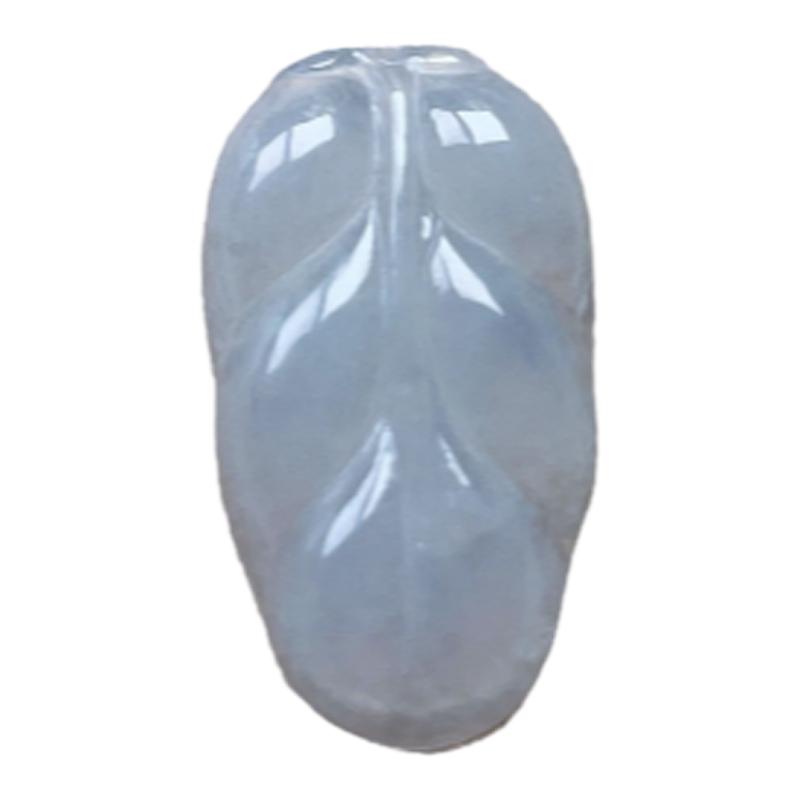 天然翡翠树叶吊坠乳白大业有成