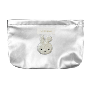 馨帮帮杂货铺 外出洗漱包收纳袋大容量便携卡通兔子亮面化妆包女