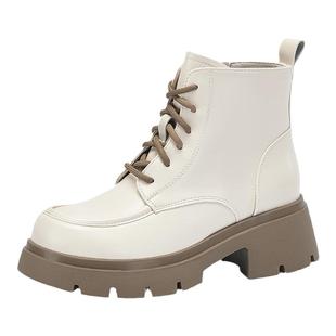 达芙妮马丁靴女靴2026新款秋款白色英伦风靴子女单靴百搭厚底短靴