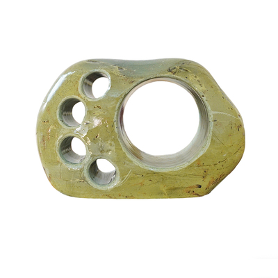 小鱼躲避洞穴石头鱼洞