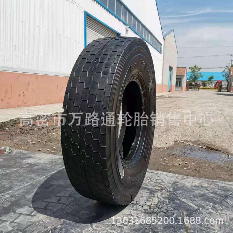 1000-20 12.00-24 17.5-25光面铲运机轮胎铲运机轮胎L-4S-5S花纹