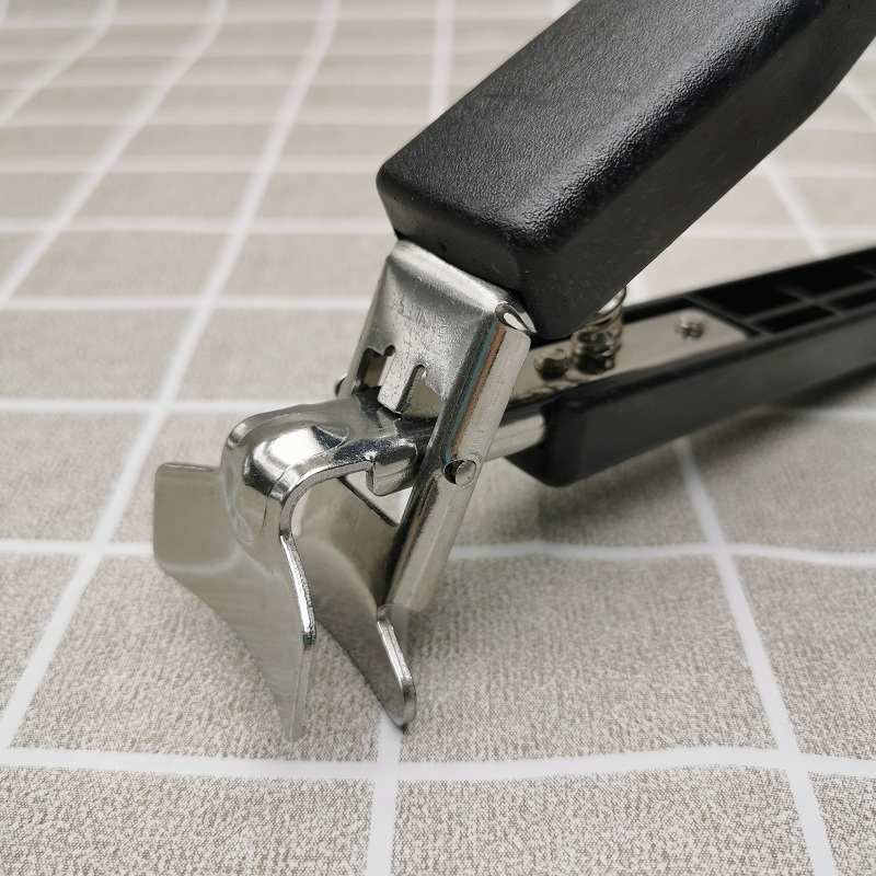 家用多功能取盘夹子防烫不锈钢带锁弹簧披萨铁板蒸碟厨房小工具