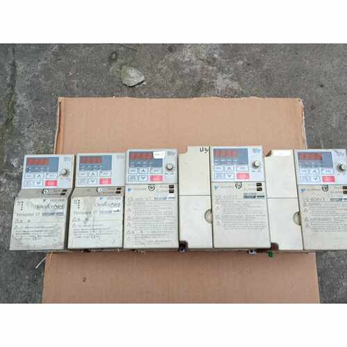 〔议价-可维修〕安川V7变频器220V400w130 220V750w16