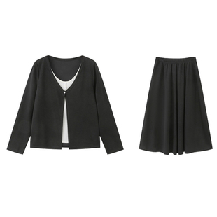 胖莹莹大码女装2026春款胖mm撞色假两件休闲简约针织衫半身裙套装