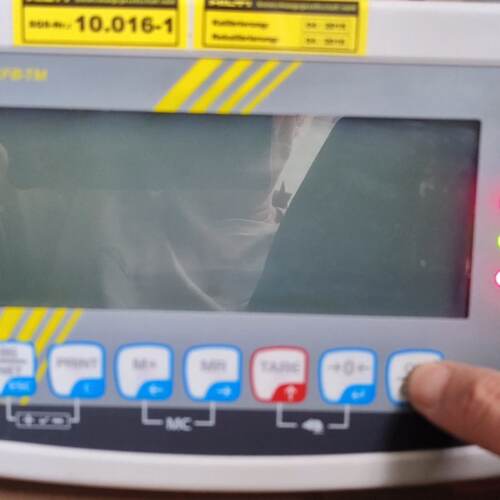 议价德国 KERN ，称重显示器，KFB-TM。成色如图，不包好