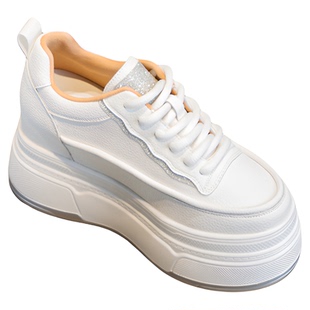 松糕小白鞋女超厚底小个子真皮2026春季新款显脚小轻便内增高女鞋