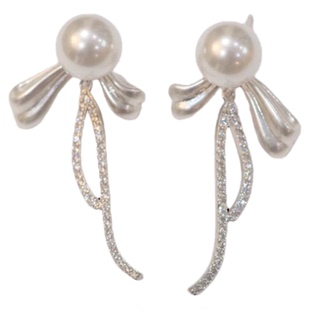 《冰河舞厅》法式小众高级感珍珠蝴蝶结丝带气质流苏耳环耳夹耳饰