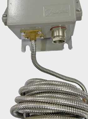 DANFOSS  KPS79 060L3122  Temperature Switch 50 to 100 C Capi