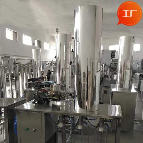 小型汽水混合灌装机碳酸饮料生产设备含气苏打酒水加气灌装机
