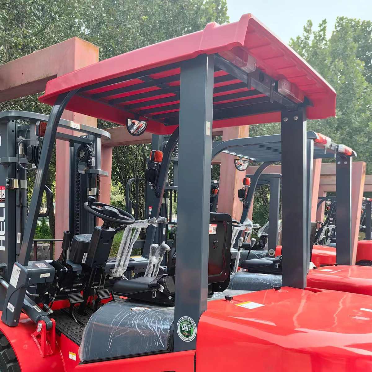 叉车顶棚遮雨板硬顶金属顶棚遮雨杭叉合力龙工柴油电动通用遮阳板