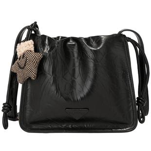 稻草人包包女士秋冬新款百搭高级感水桶包黑色小众斜挎包通勤女包