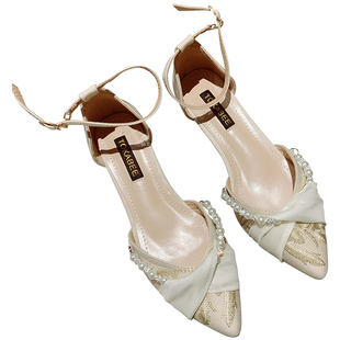 新中式国风刺绣珍珠一字扣中跟单鞋2025年新款配旗袍温柔风时装鞋