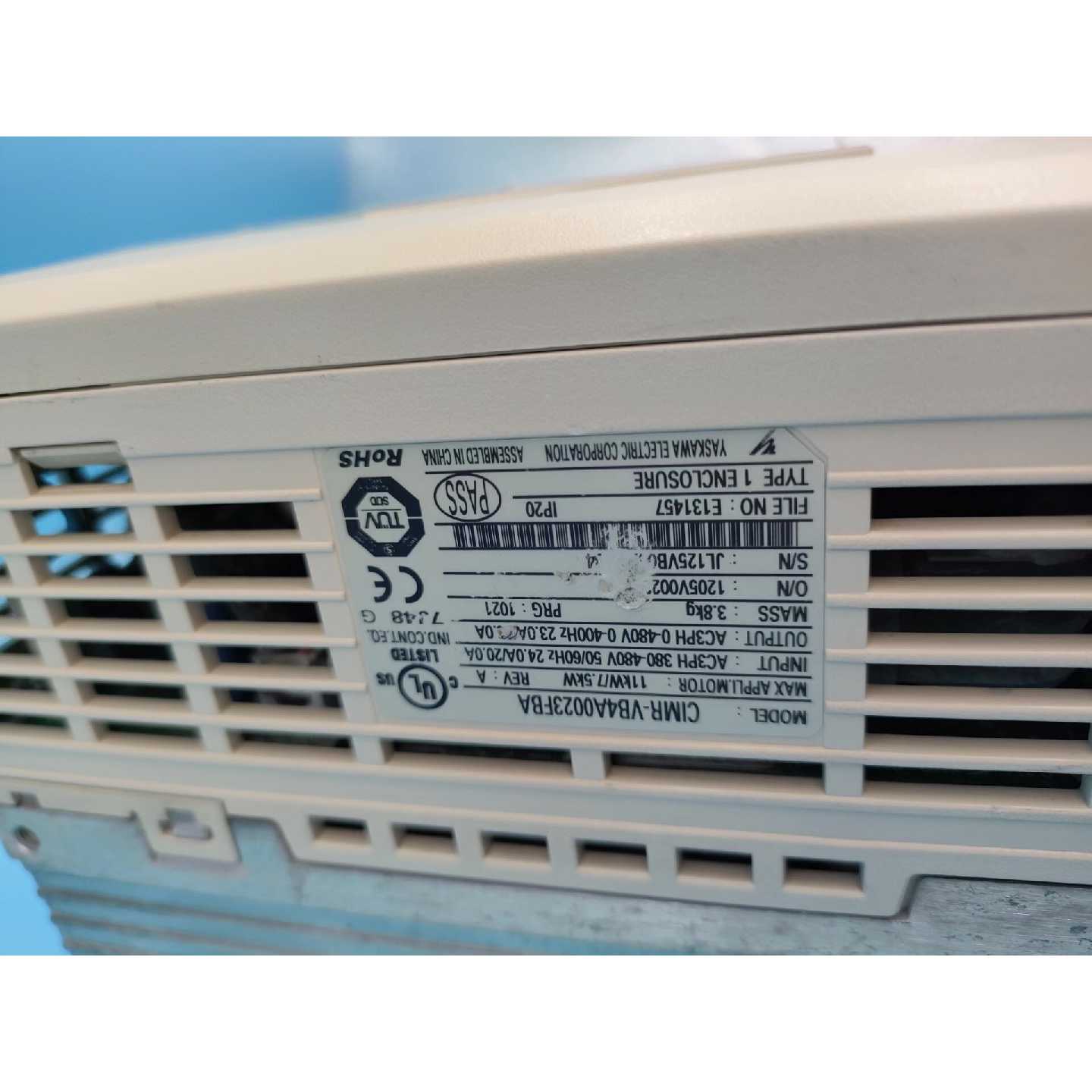 非标价安川V1000变频器11kwCIMRVB4A0023FB议价