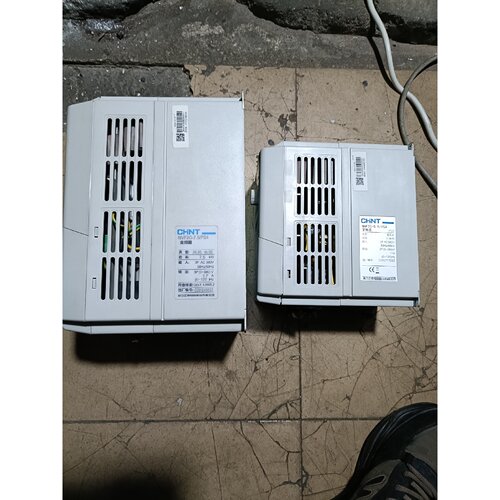 议价拆机正泰变频器！型号NVF2G-7.5/PS4和NVF2