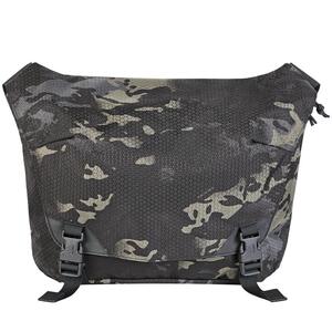 MAXGEAR飞廉通勤包 男士斜挎包胸包男款邮差包骑行包单肩机车背包