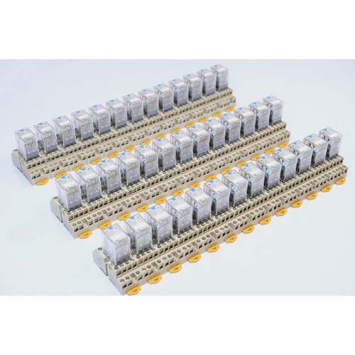 Omron MY4IN 24VDC  PYF14AN x 39 Stck Relaissockel mit Sicher