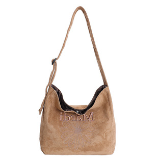 复古麂皮托特包女2025秋冬新款大容量字母刺绣花朵通勤单肩斜挎包