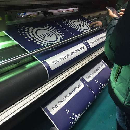 UV皮革打印墙纸UV画面布灯箱软膜UV卷量打印卷对输出优惠大打印