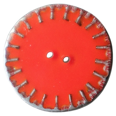 中心桔红色银边红字纽扣