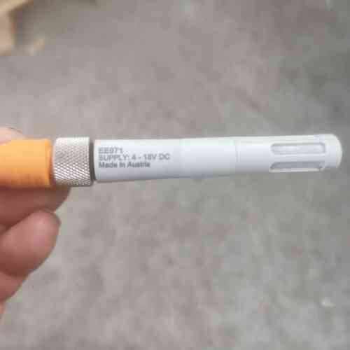 议价EE071监视器
