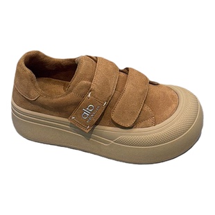 好穿爆款~复古真皮厚底板鞋女2025冬新款魔术贴显脚小休闲面包鞋