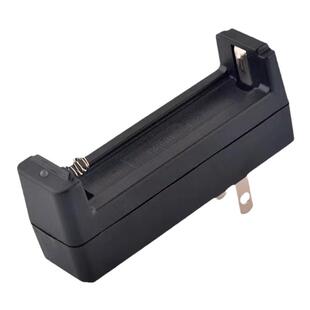 18650充电器扩音器喇叭锂电池强光手电筒风扇电池3.74.2V单槽座充