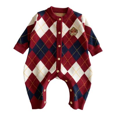 婴儿宝宝春装衣服满月针织连体衣春秋洋气小月龄外出服毛衣爬爬服